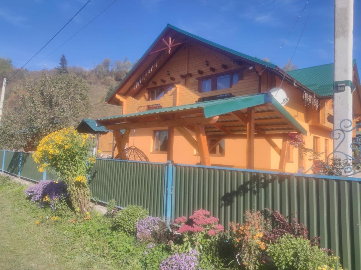 Приватна Садиба "Гереджука" Worochta Exterior foto