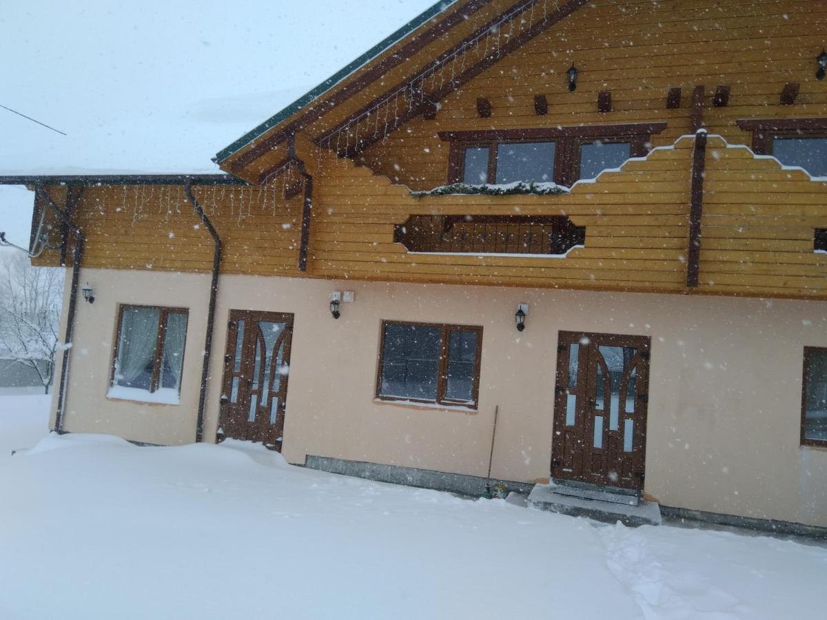Приватна Садиба "Гереджука" Worochta Exterior foto